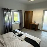 Quarto em Acomodações Particulares Astra - Energylandia